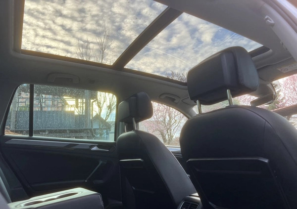 Volkswagen Tiguan cena 99900 przebieg: 81000, rok produkcji 2017 z Glinojeck małe 466